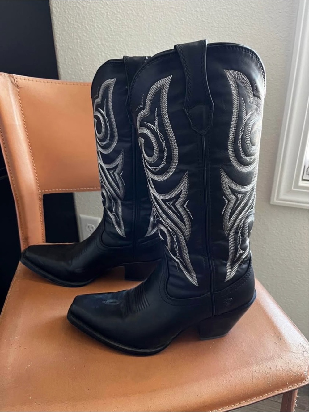 Durango Black Western Embroidered Boots
